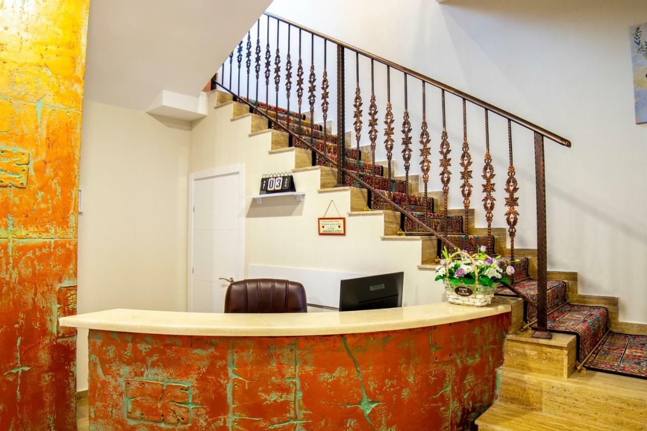 Irmisa Hotel Тбилиси Экстерьер фото